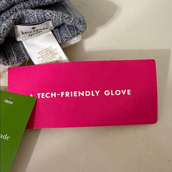 Kate Spade Gray gloves with White Bow - Picture 3 of 5